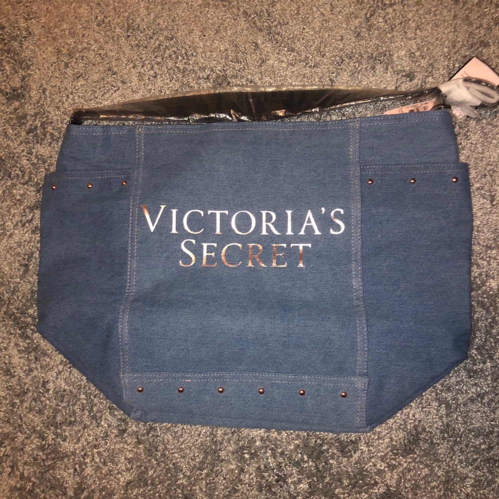 Victoria’s Secret tote bag!